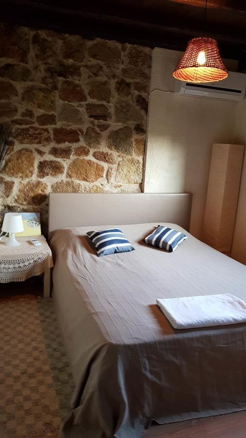 נאה רודה Stone Villas מראה חיצוני תמונה